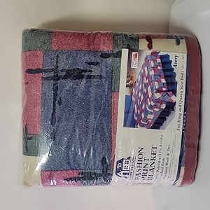 NEW Home Designs Fashion Print Blanket Poly/AcrylicKing/Queen 102"x90"Beacon USA